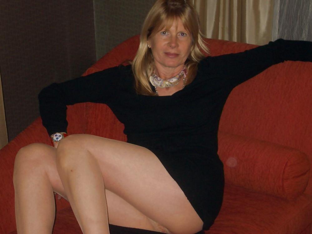 25P Mature Housewife 2