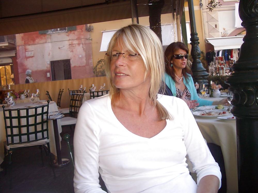 25P Mature Housewife 2