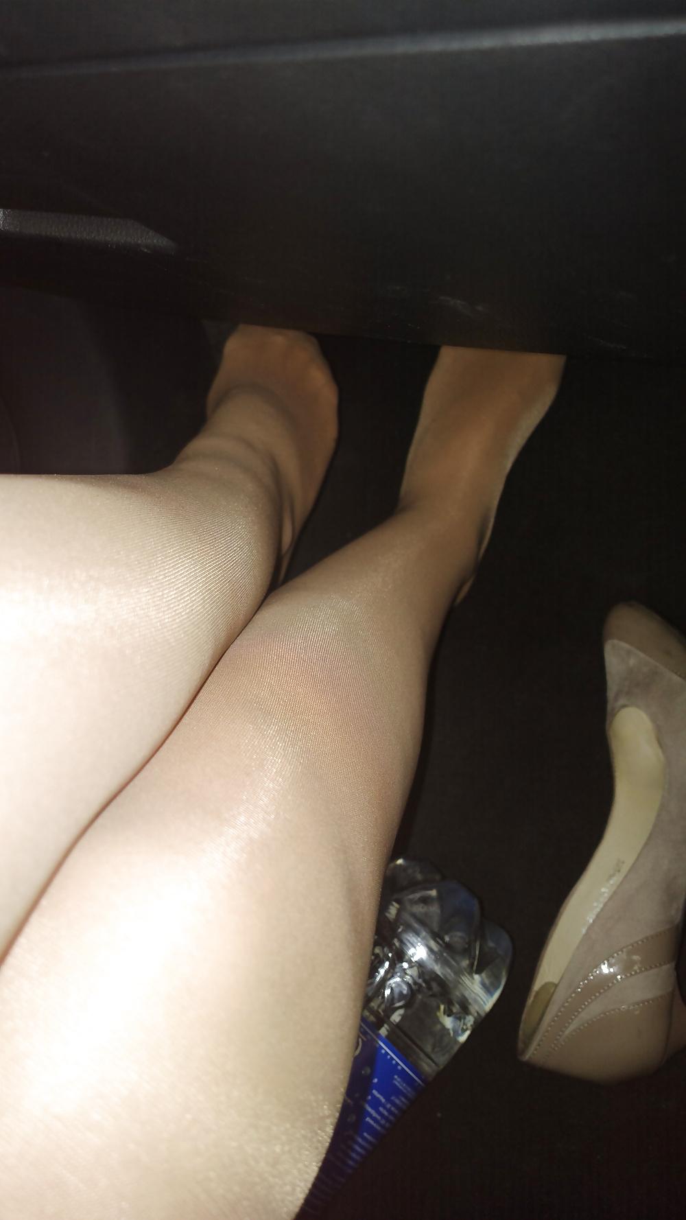 24P Pantyhose in car 