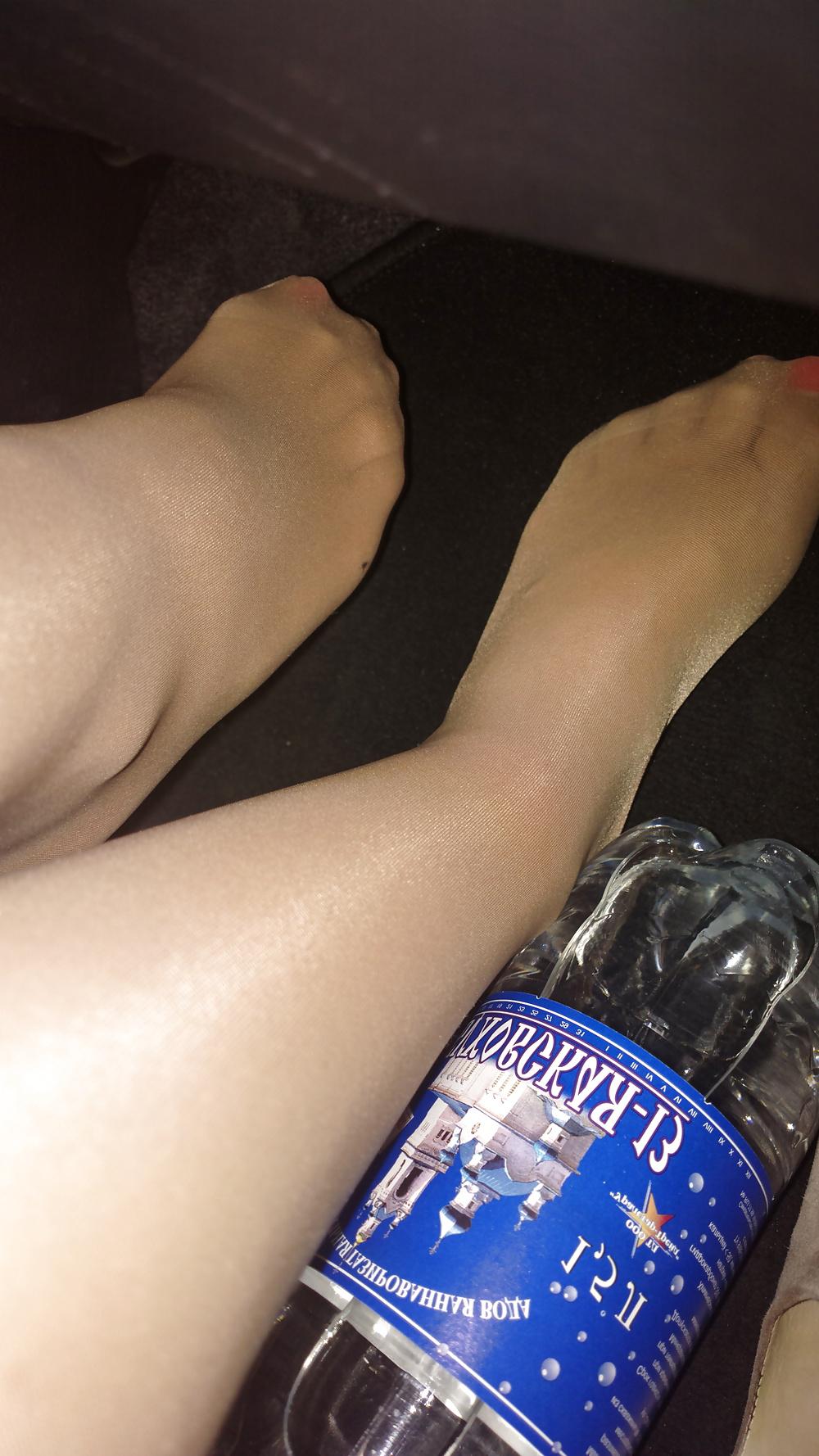 24P Pantyhose in car 