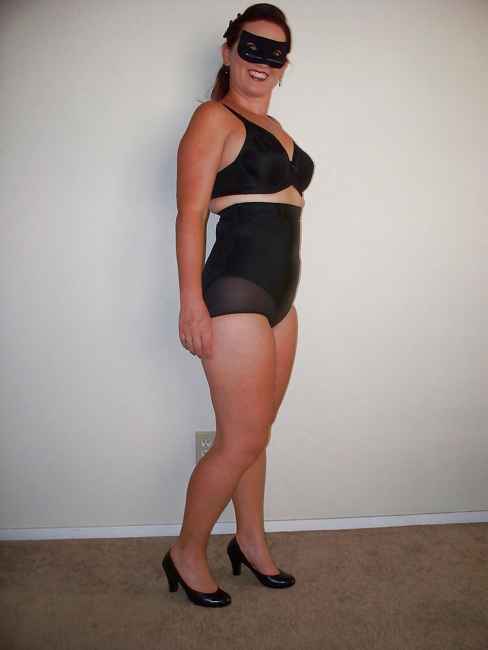 10P Black Dominatrix