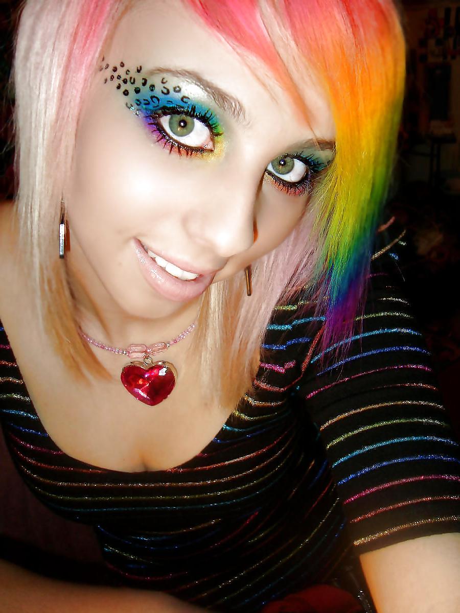 17P I would love to cum all over those beautiful eyes