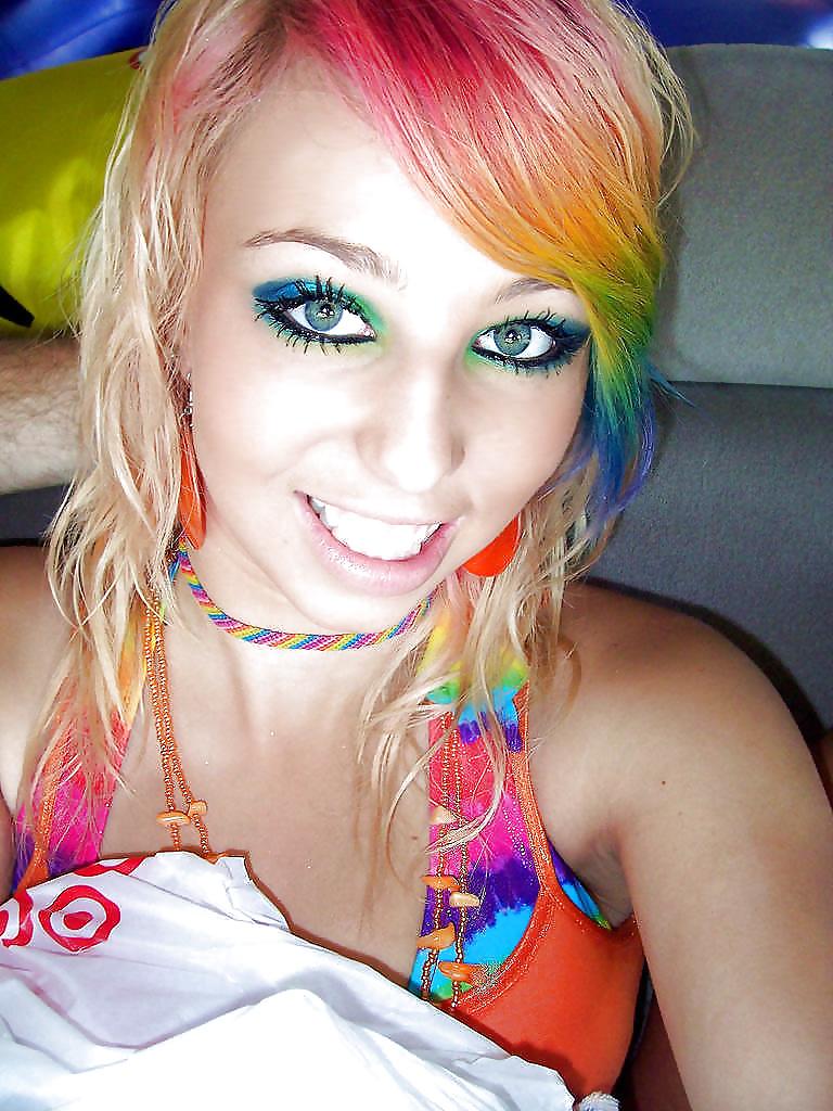 17P I would love to cum all over those beautiful eyes
