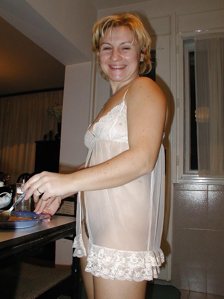 25P Real Housewives Nude Topless or Just Naughty 8