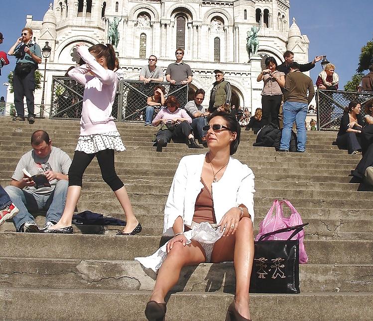 25P Upskirt White Panties 1