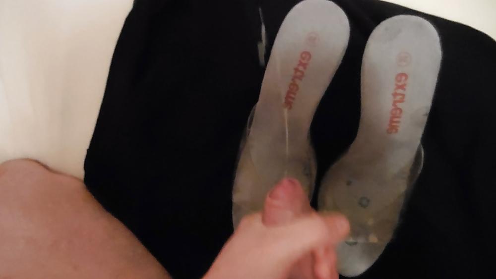 25P Big cumshot over clear High Heels