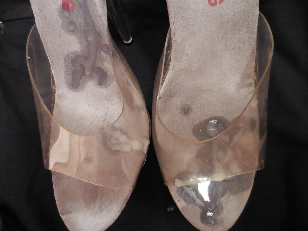 25P Big cumshot over clear High Heels