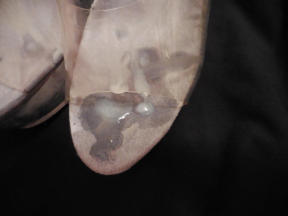 25P Big cumshot over clear High Heels