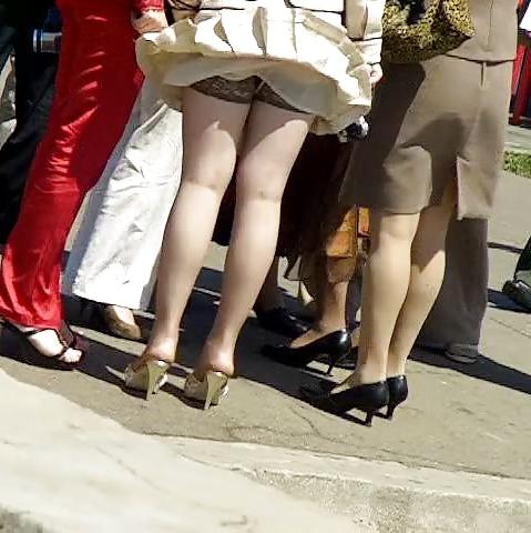 25P Upskirt Windy 3
