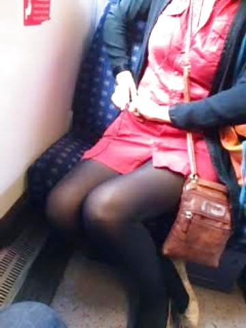 18P Candid upskirt babes & milfs 02 09 14