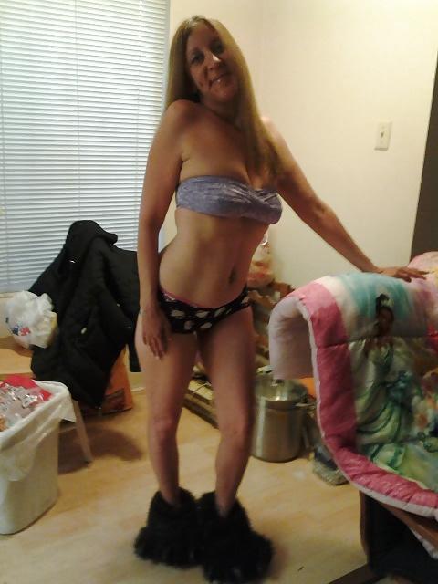 18P Blonde cougar slut