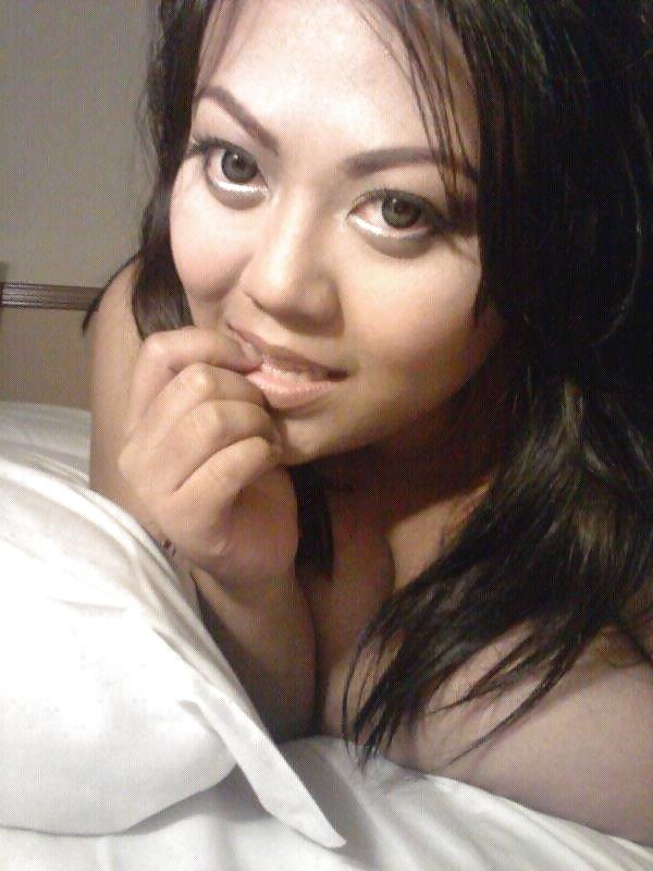 16P Singapore BBW hooker