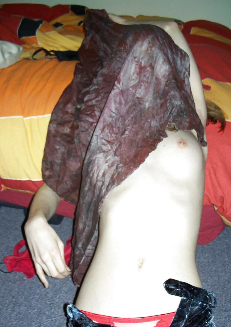 25P kleine titten deutsch skinny jung Girl sexy