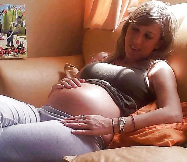 25P Enceinte Ventre nue - Naked pregnant belly 4
