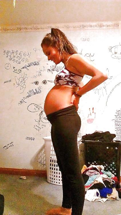 25P Enceinte Ventre nue - Naked pregnant belly 4