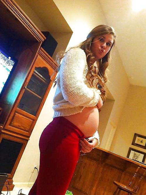 25P Enceinte Ventre nue - Naked pregnant belly 4