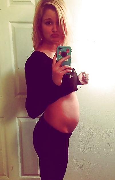 25P Enceinte Ventre nue - Naked pregnant belly 4