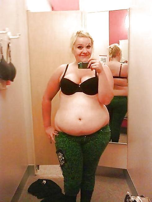 25P Enceinte Ventre nue - Naked pregnant belly 4