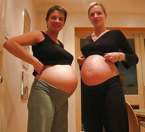 25P Enceinte Ventre nue - Naked pregnant belly 2