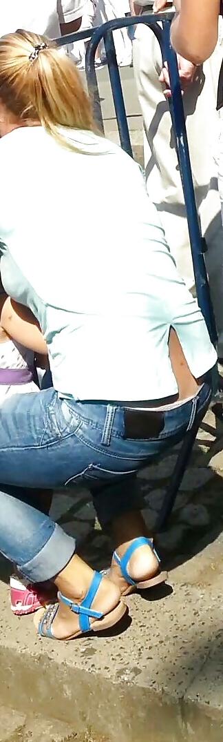 25P Spy old + young sexy ass and panties romanian