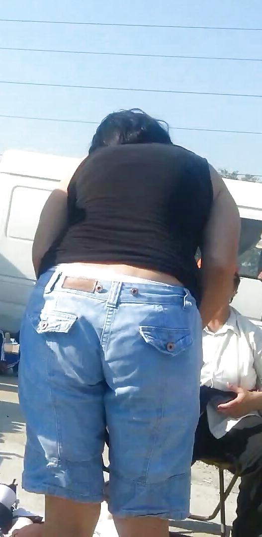 25P Spy old + young sexy ass and panties romanian