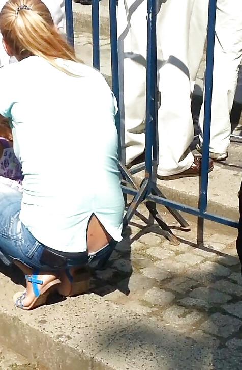 25P Spy old + young sexy ass and panties romanian