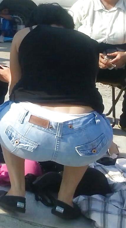 25P Spy old + young sexy ass and panties romanian