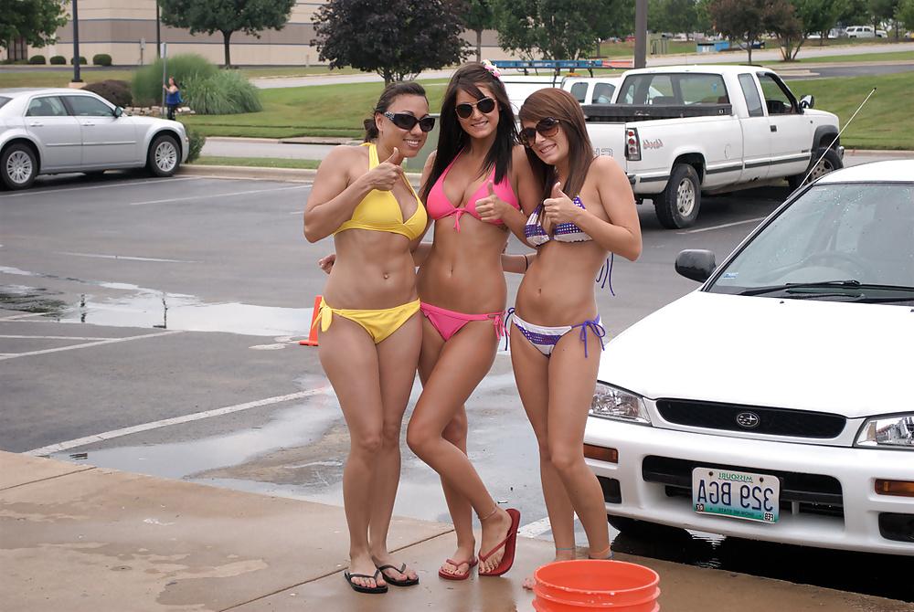25P CAR Wash and Bikini Babes