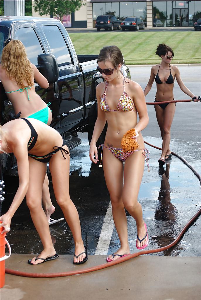 25P CAR Wash and Bikini Babes
