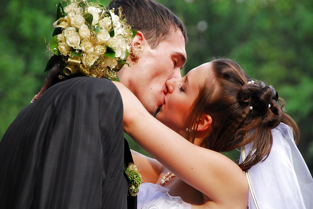 21P Russian Couple Honeymoon