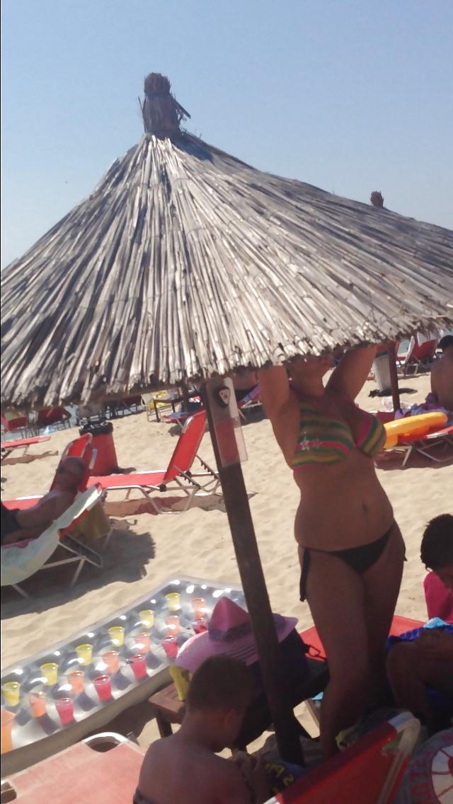 25P Candid Chubby Cleavage Mommy Bikini Slut