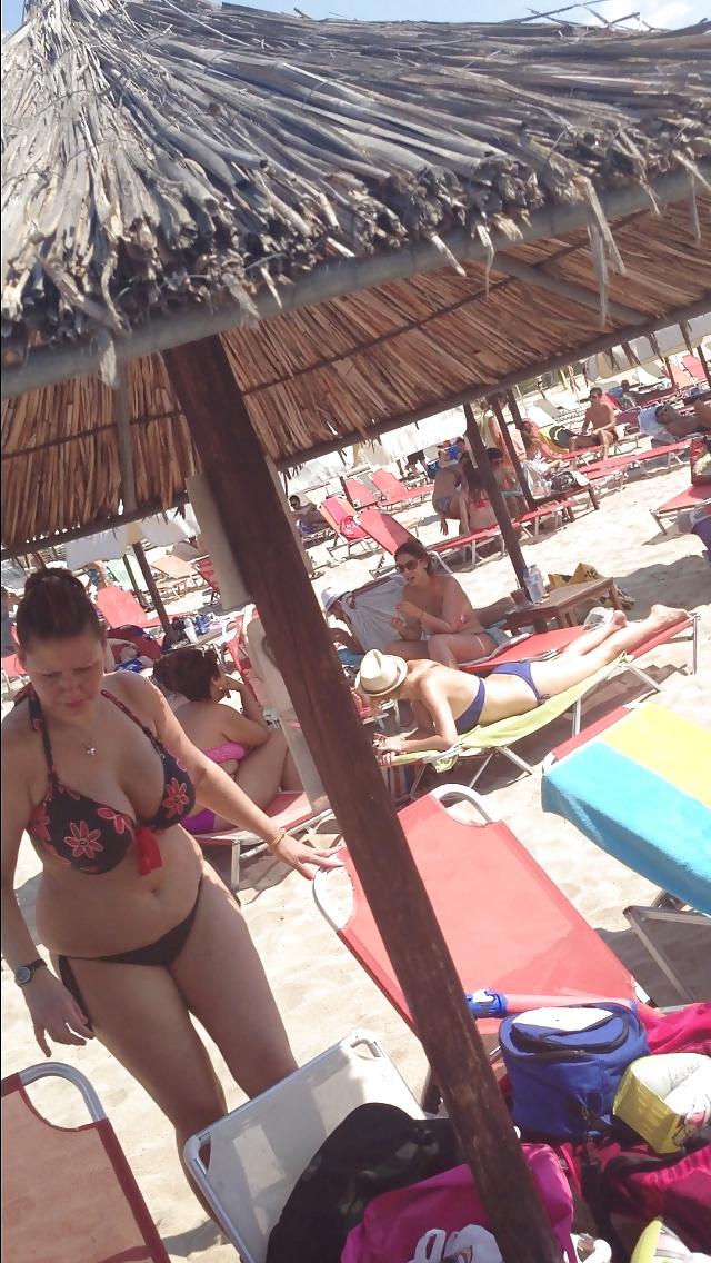 25P Candid Chubby Cleavage Mommy Bikini Slut