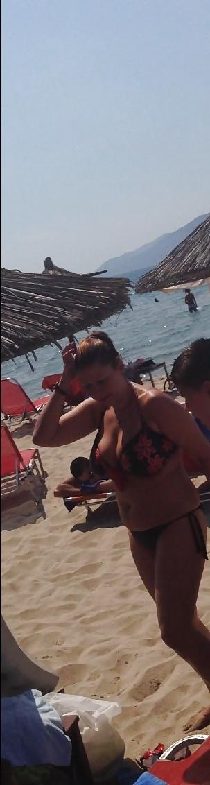 25P Candid Chubby Cleavage Mommy Bikini Slut
