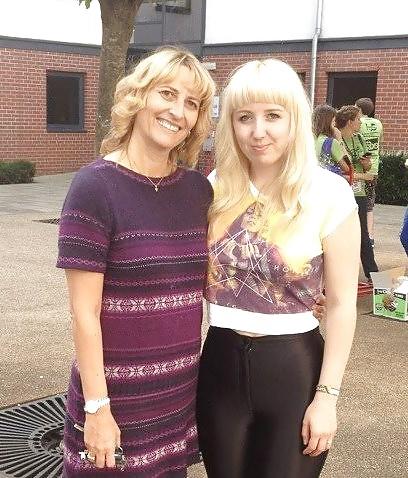 22P Mature, Teen or both, Which one would you FUCK