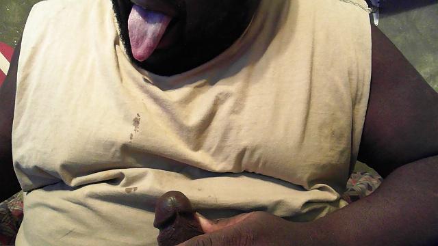 25P Ich spiele mit meiner Webcam und meinem Tanga Deep Throat