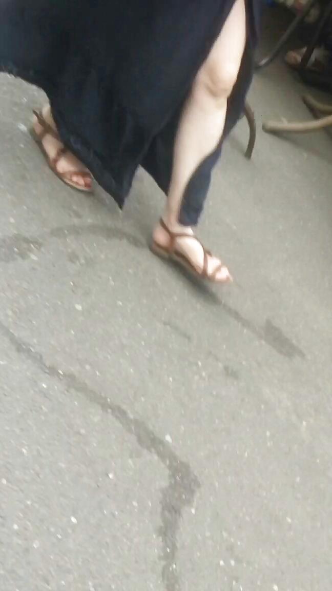 25P Spy old + young feet and legs romanian