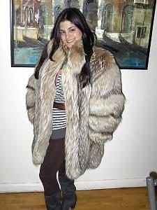 25P Girls in fur