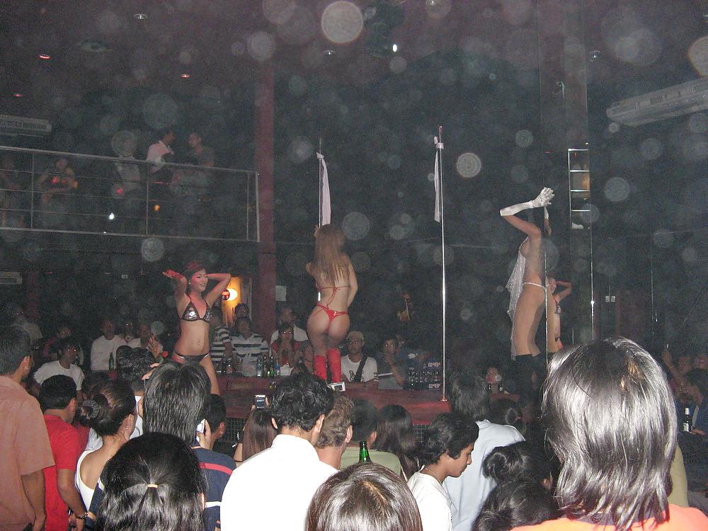 11P Thai Show Girls 4