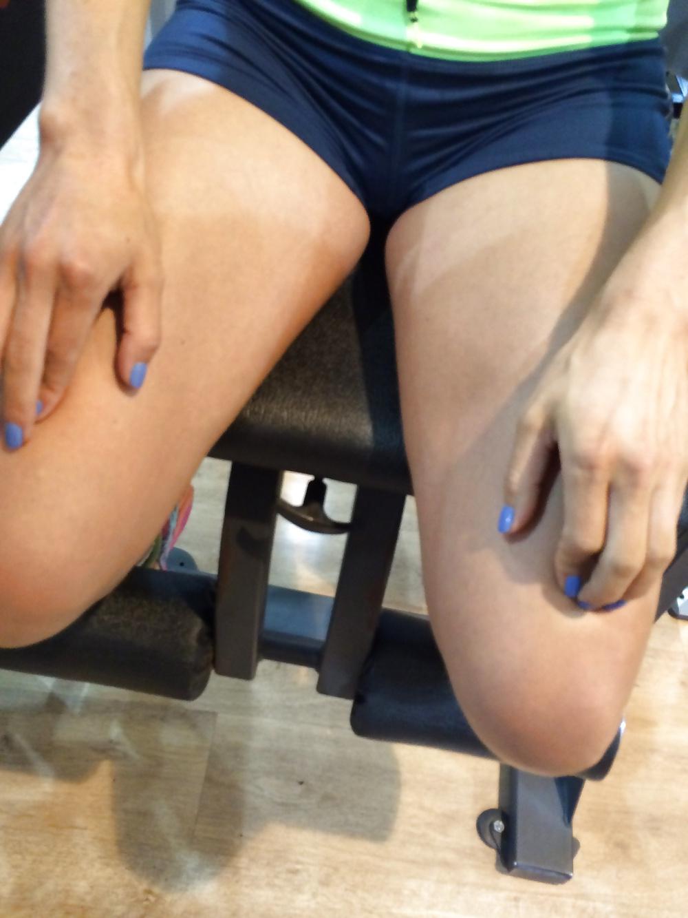 25P Voyeur en el gimnasio 01