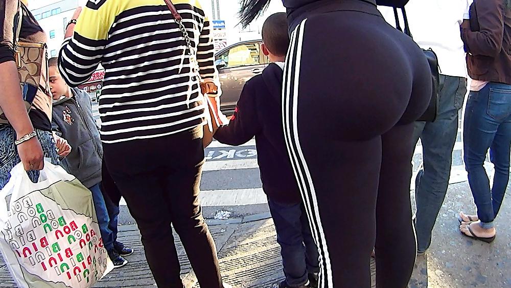 10P Incredible Spandex Latina Ass