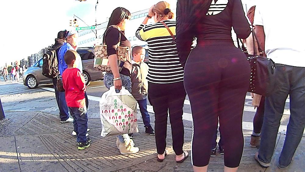 10P Incredible Spandex Latina Ass
