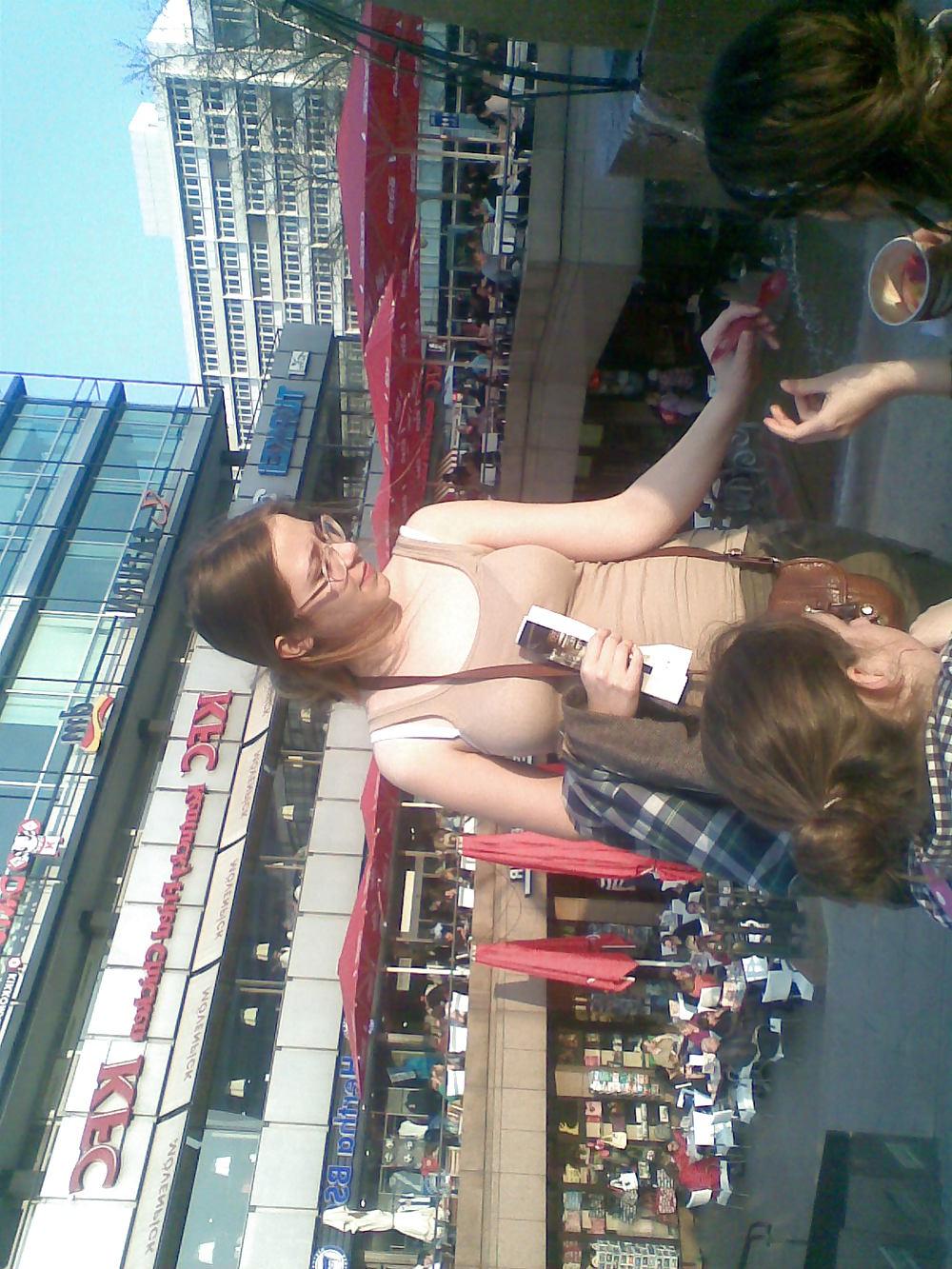 12P Berlin 02.04.11