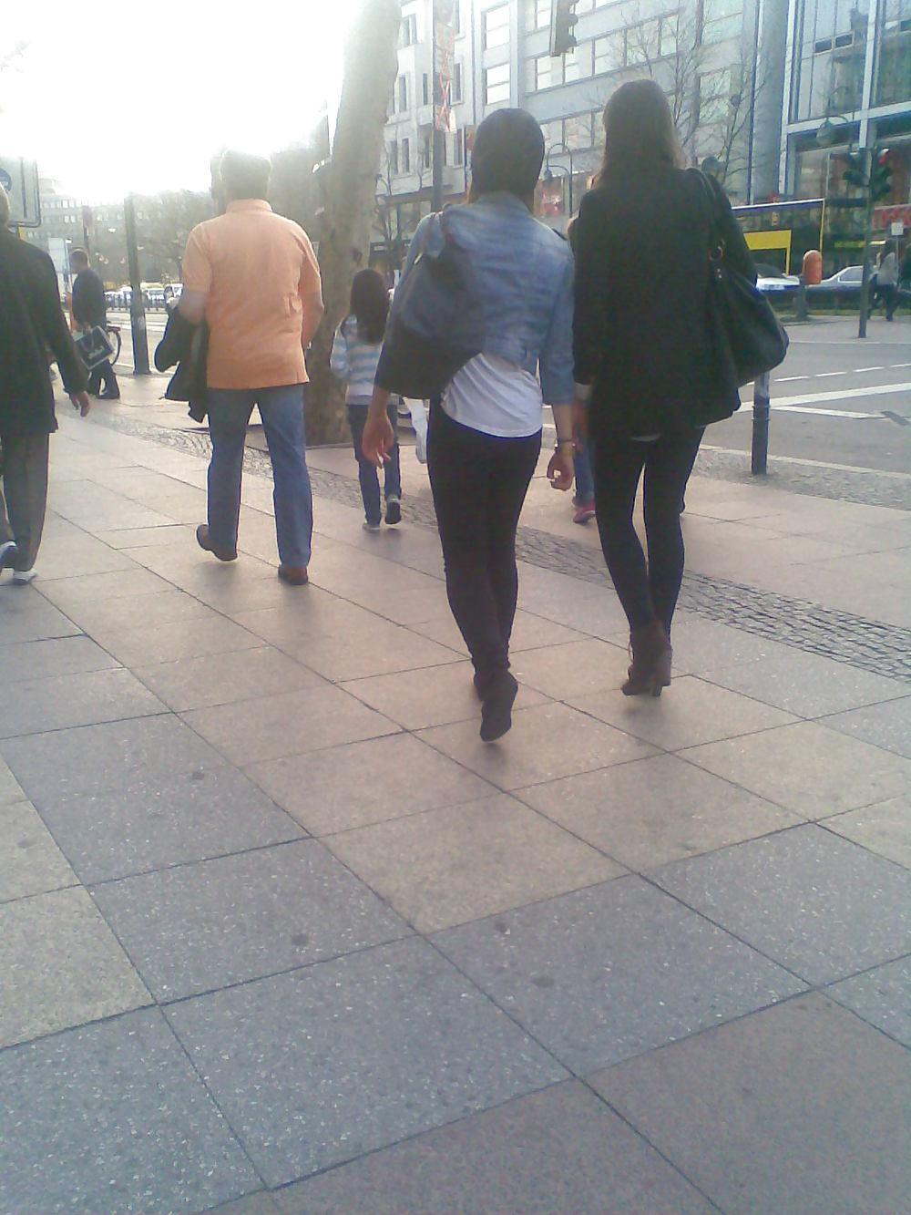 12P Berlin 02.04.11