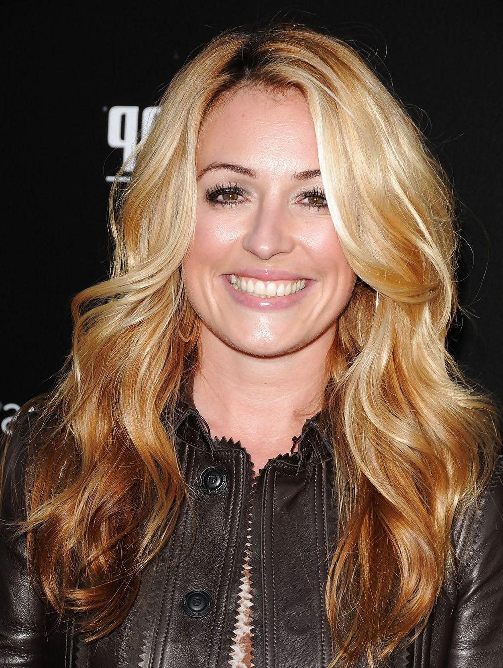 25P Yet more sexy celebs to wank over!