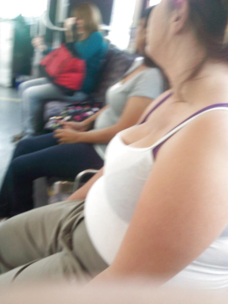 5P Candid Fatty Tanktop Tits