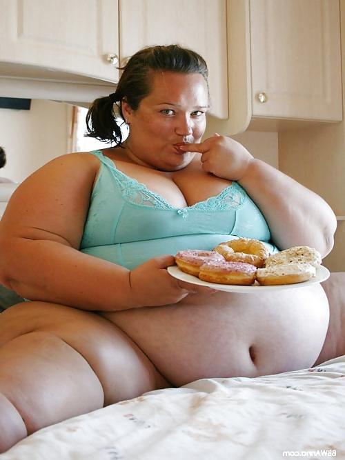 25P SSBBW belly pics 9