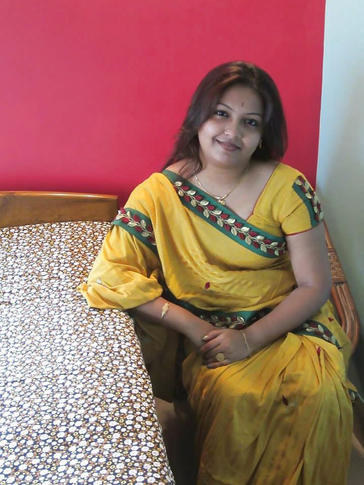 25P Bangla Housewife