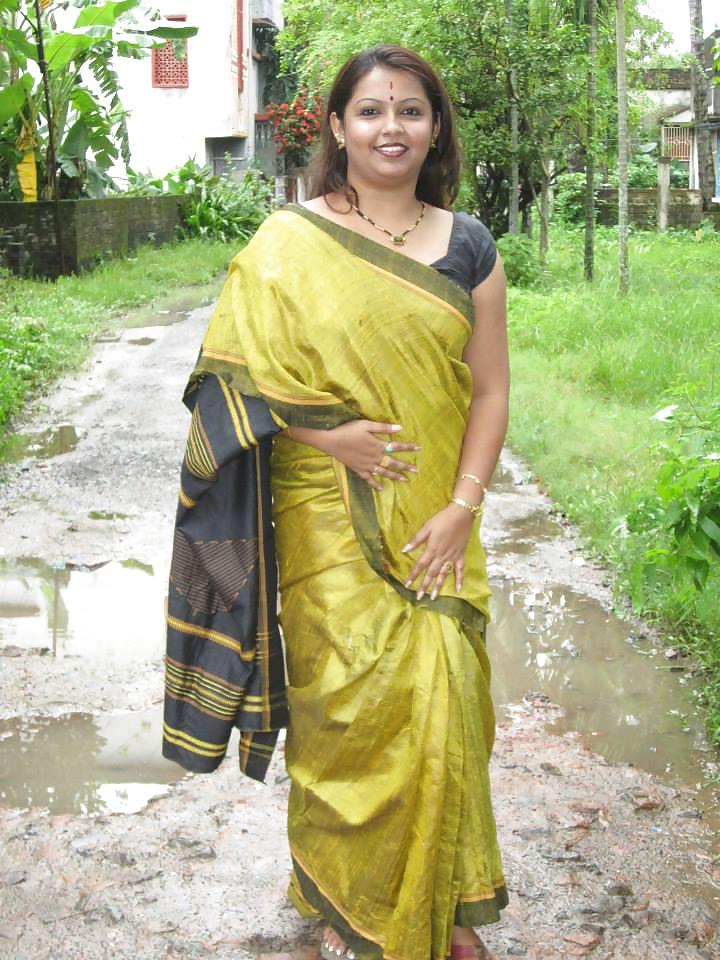 25P Bangla Housewife