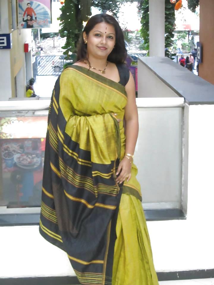25P Bangla Housewife
