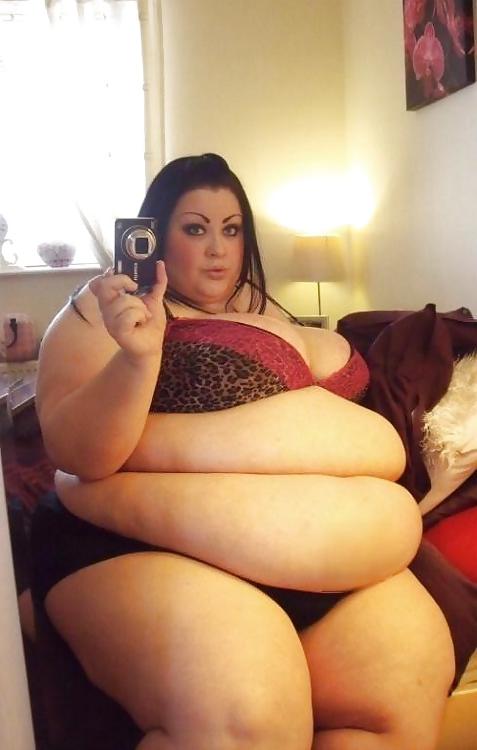 23P SSBBW belly pics 4